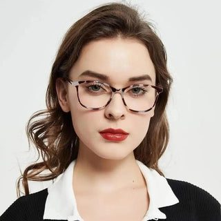 Chasing liberty Madison Avenue Sunglasses