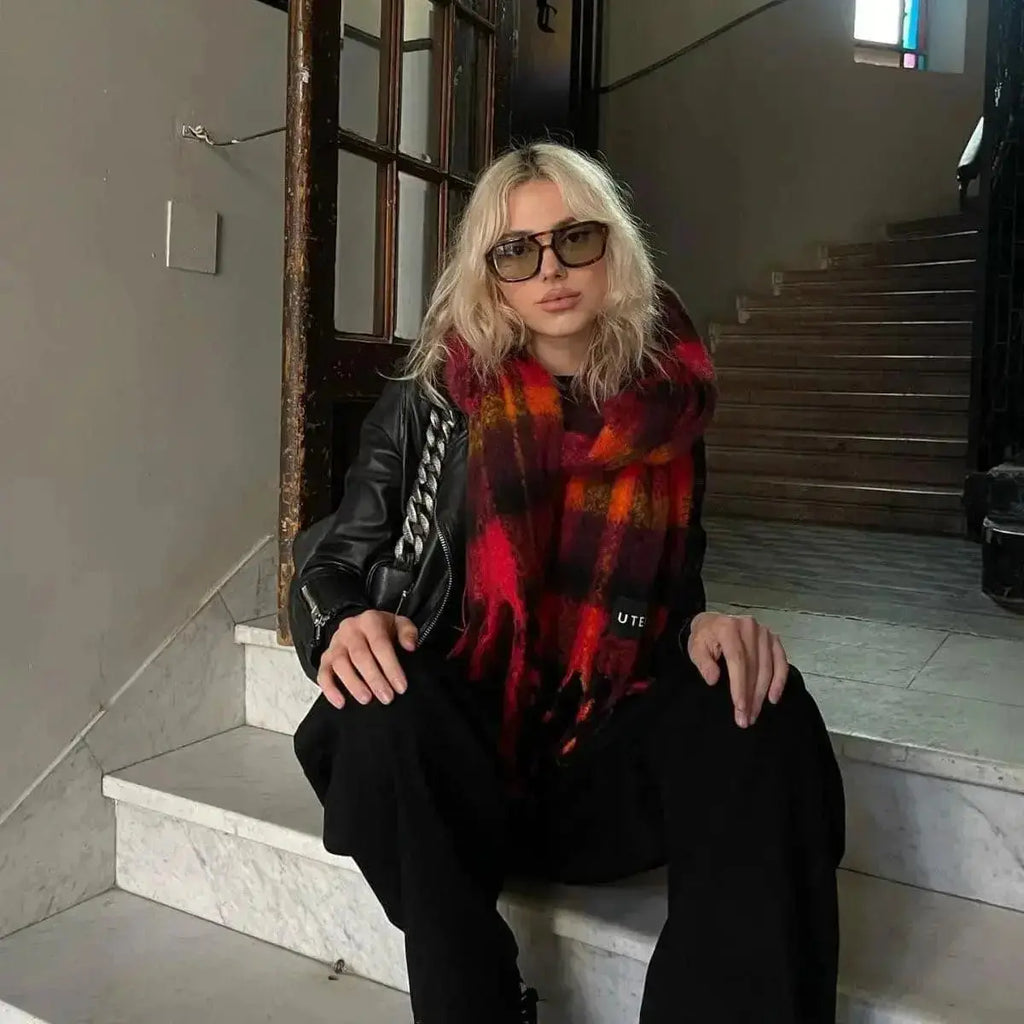 DIXIE CARTER Madison Avenue Sunglasses