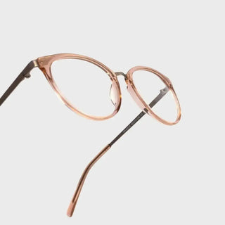 Emilia clarke Madison Avenue Sunglasses#Pink