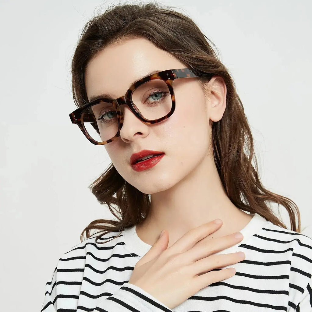 Hanna Madison Avenue Sunglasses#Tortoiseshell